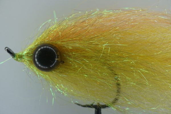 Haakmaat 7/0 Lengte: ca. 25 cm ! Zwarte ogen, perfect om ook als " jerkbait " te vissen Hoofd fluo geel, body oranje / geel